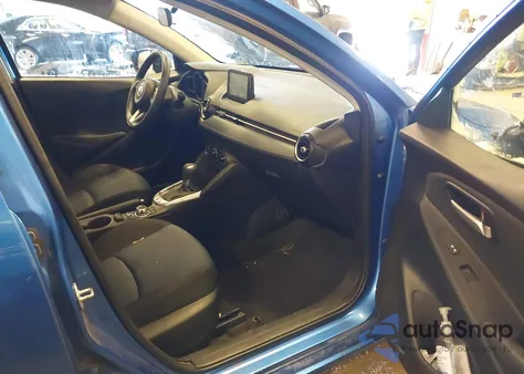 2019 Toyota Yaris Le from USA, damaged, VIN 3MYDLBYV4KY510852